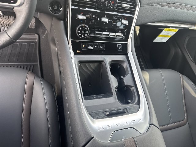 Used 2025 Nissan Armada SL AWD/4WD image 26