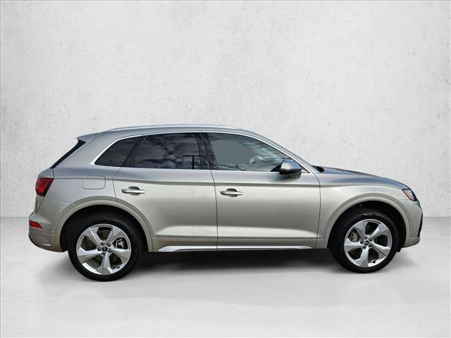 Used 2021 Audi Q5 Prestige w/ Prestige Package image 4