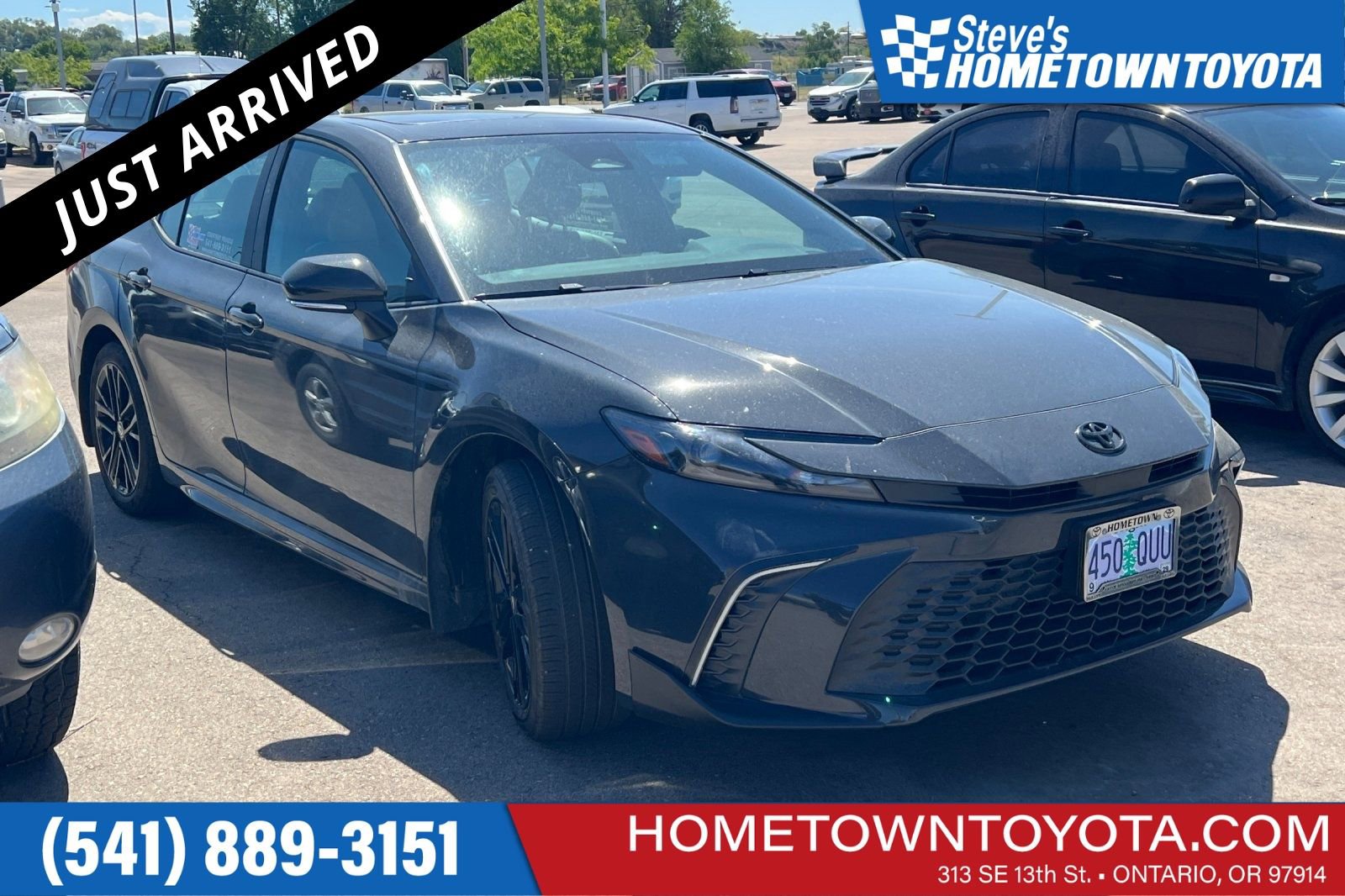 Used 2025 Toyota Camry SE w/ Multimedia Upgrade Package