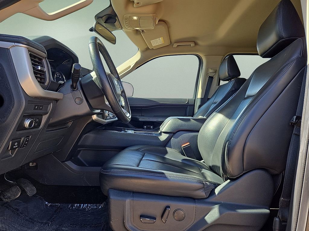 Used 2022 Ford Expedition Max XLT image 22