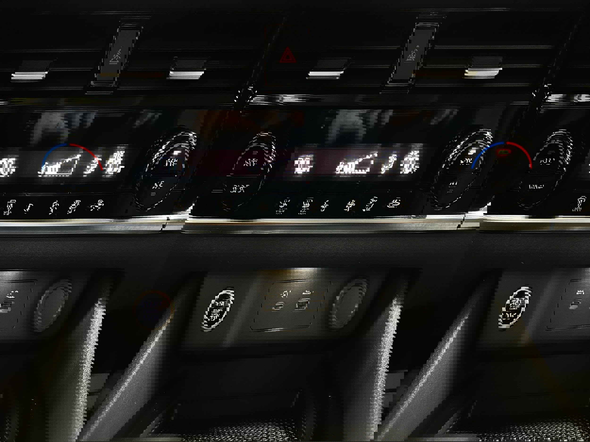 Used 2021 Nissan Rogue SV image 8