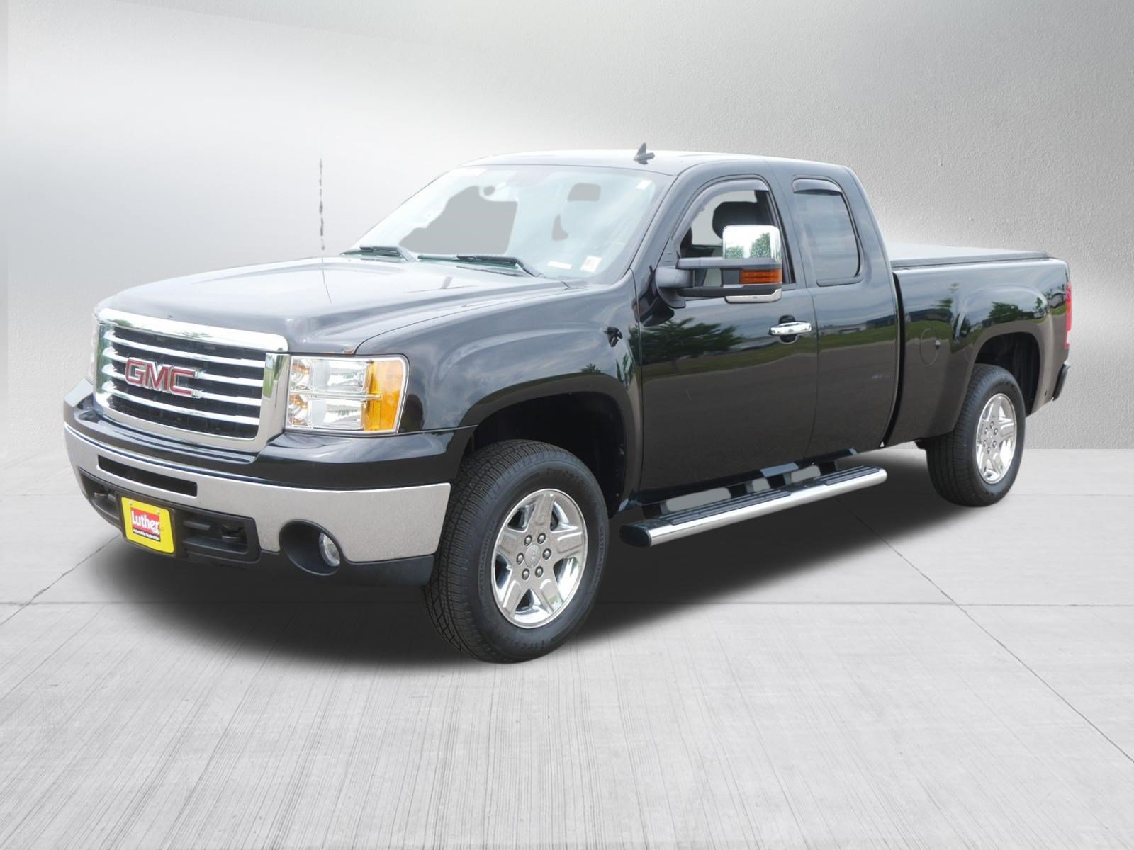 Used 2011 GMC Sierra 1500 SLT w/ All-Terrain Package AWD/4WD image 3