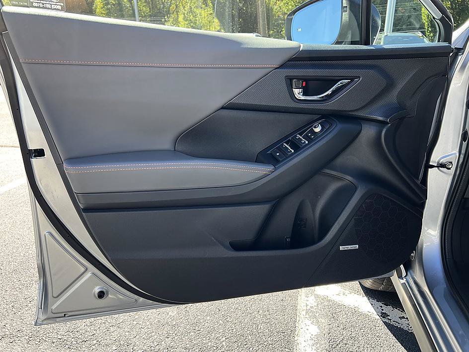 Certified 2025 Subaru Crosstrek 2.5i Limited w/ Crosstrek Mirror Package AWD/4WD image 9