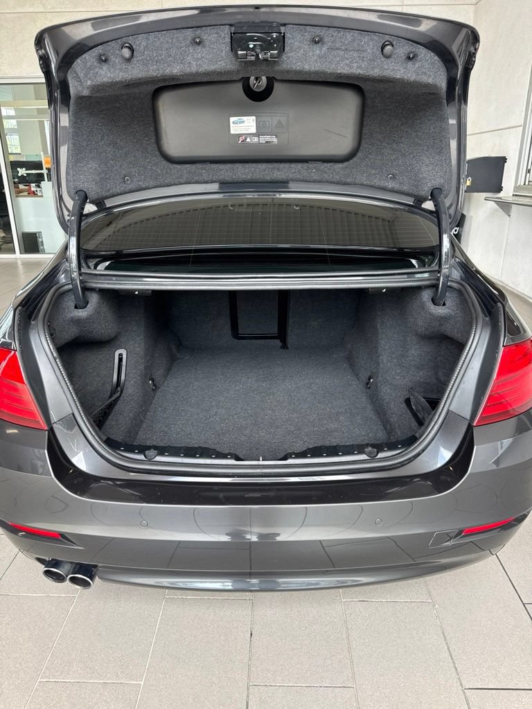 Used 2016 BMW 528i Sedan RWD image 11