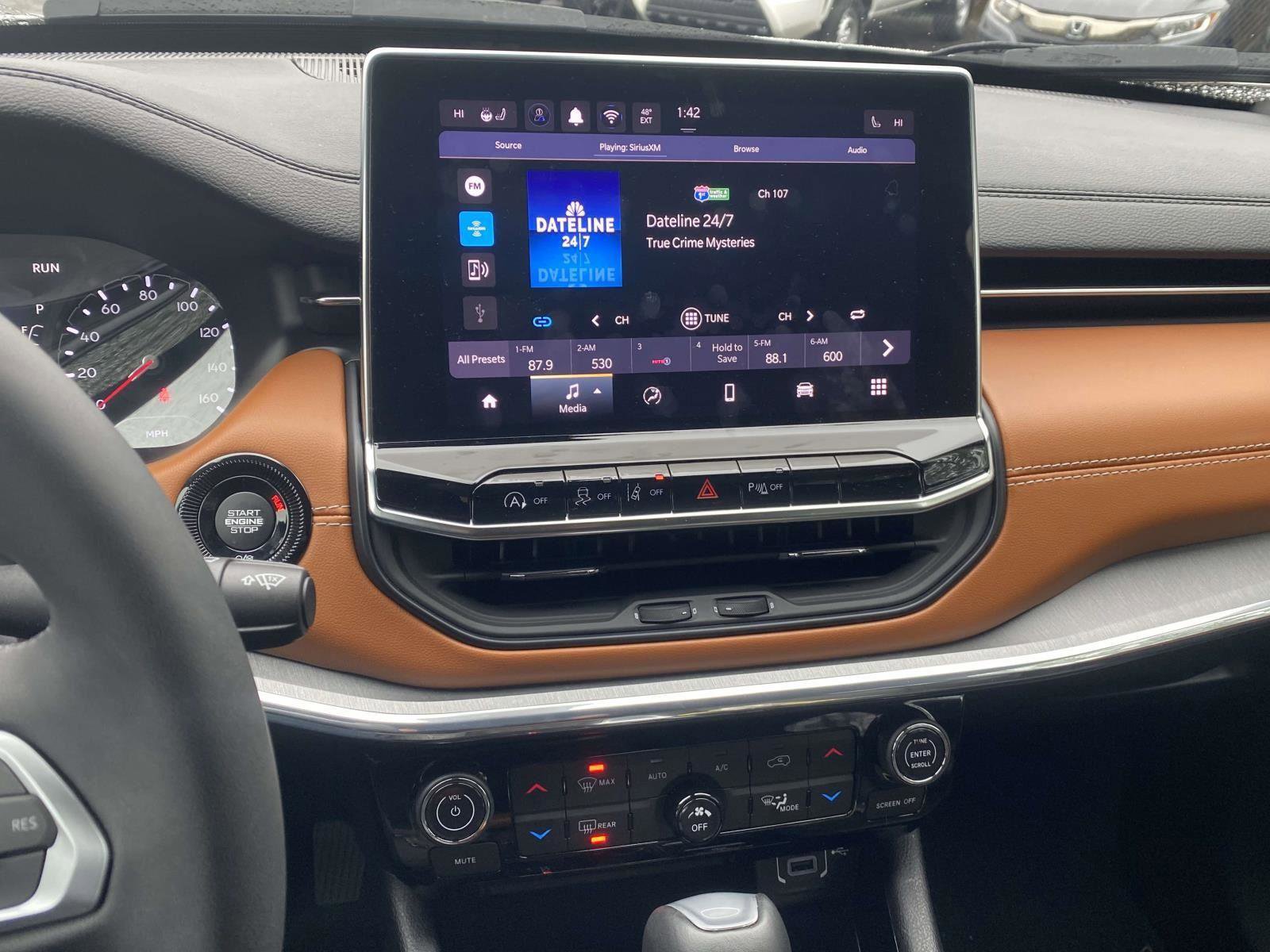 Certified 2024 Jeep Compass Limited image 9