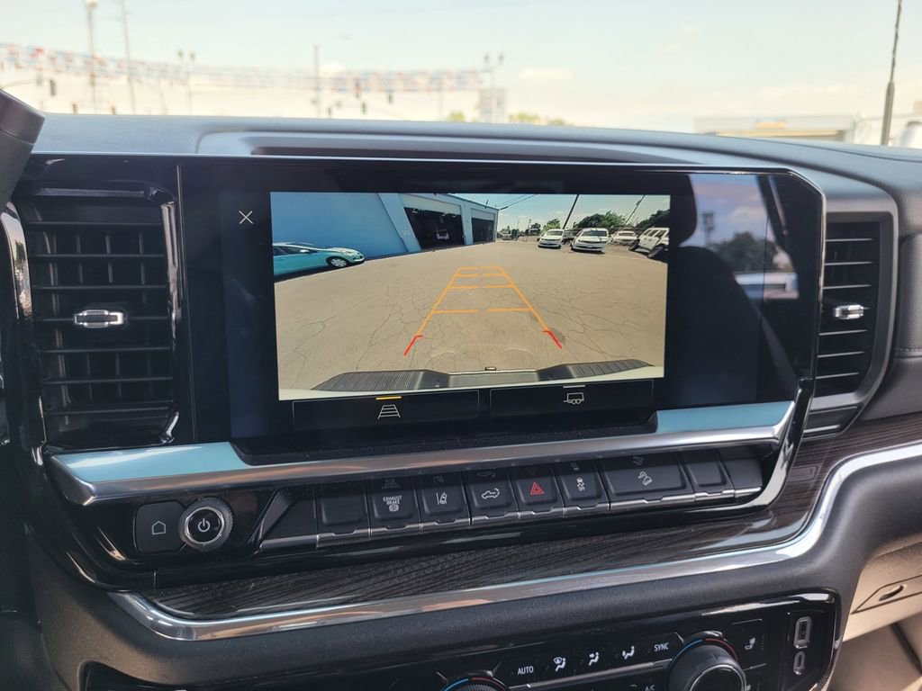 Used 2024 Chevrolet Silverado 2500 LT AWD/4WD image 17