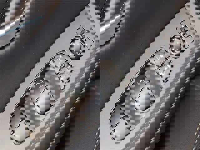 Used 2024 Nissan Sentra SV image 37