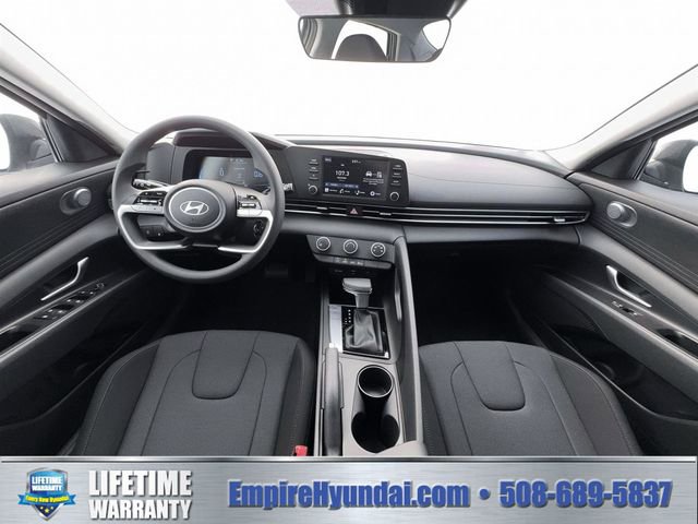 New 2026 Hyundai Elantra SE image 12