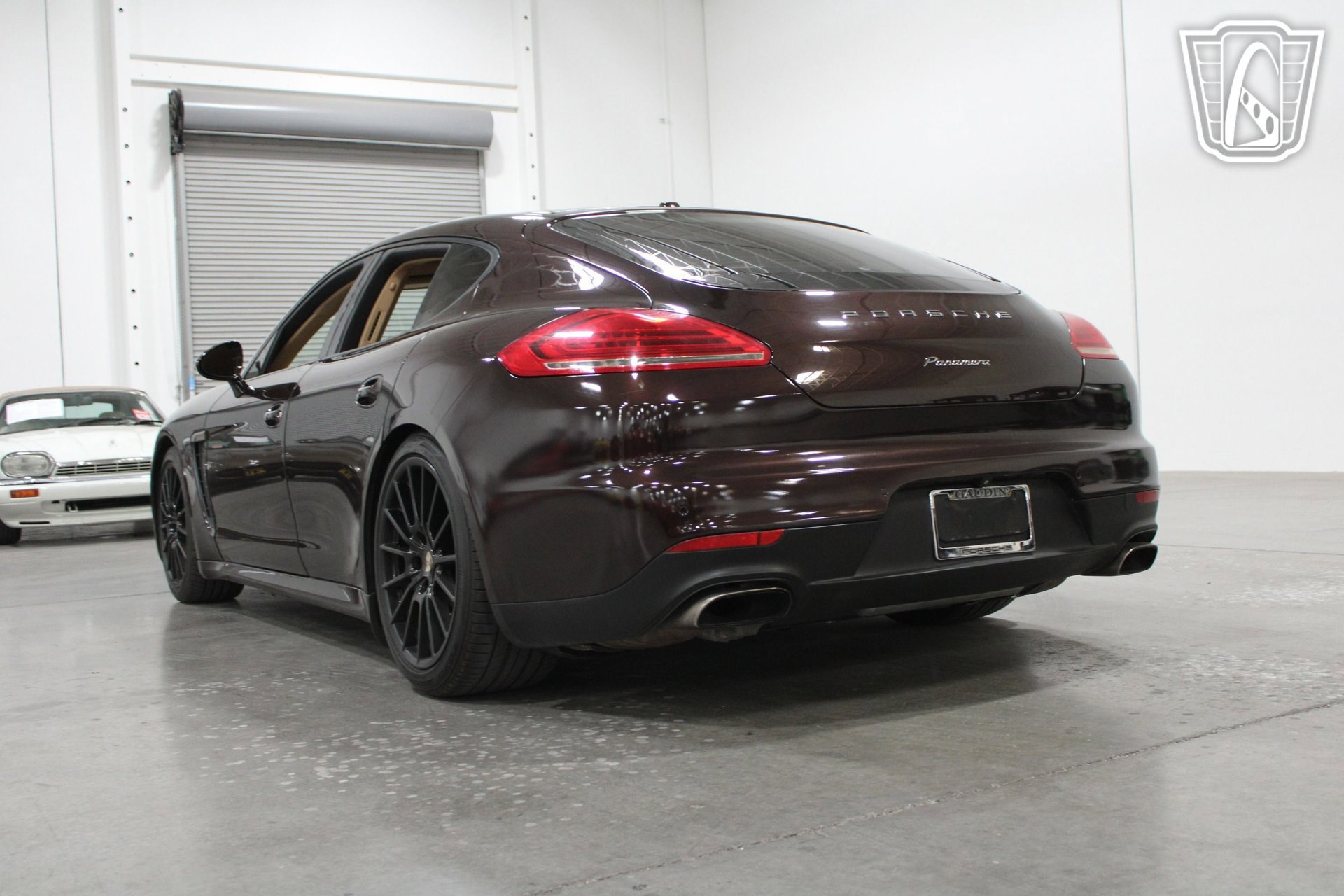 Used 2014 Porsche Panamera 4 image 24
