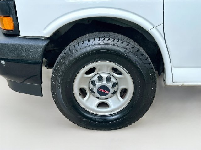 Used 2021 GMC Savana 2500 RWD image 29