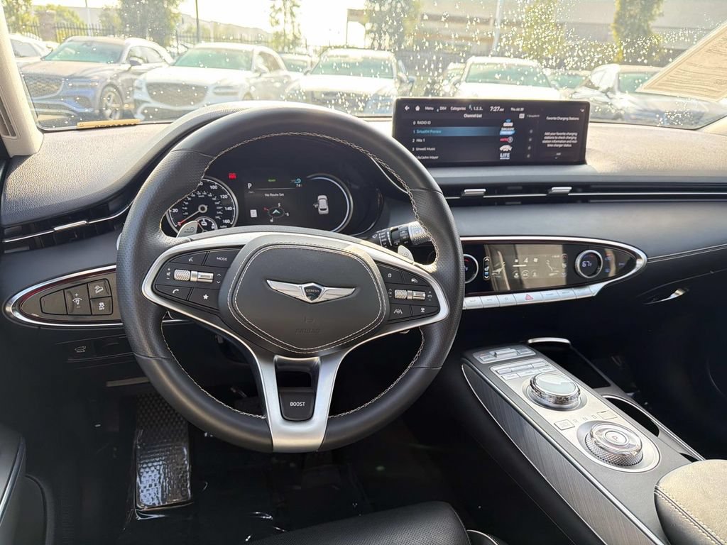 Certified 2023 Genesis Electrified GV70 AWD/4WD image 7