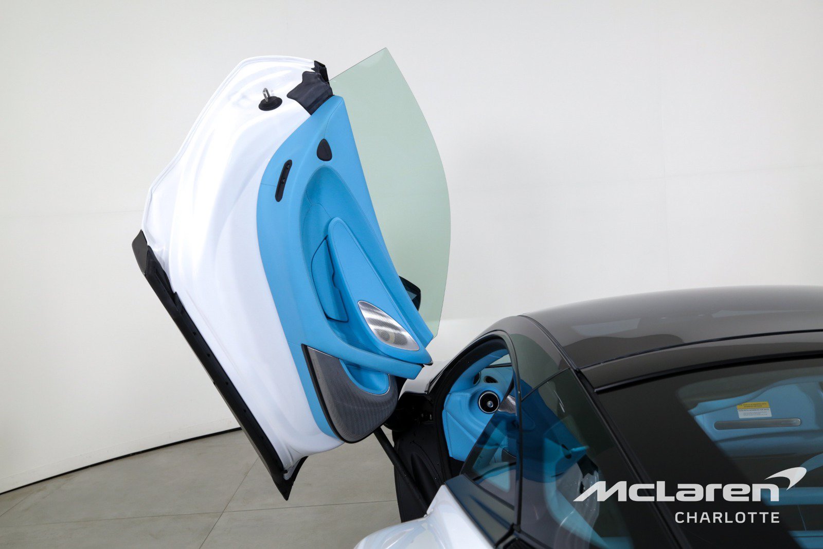 Used 2025 McLaren GTS RWD image 11