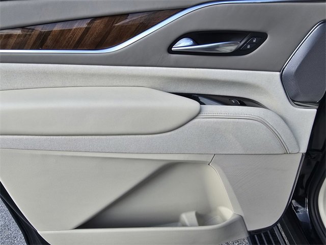 Used 2024 Cadillac Escalade ESV Sport Platinum w/ LPO, ONYX Package image 14