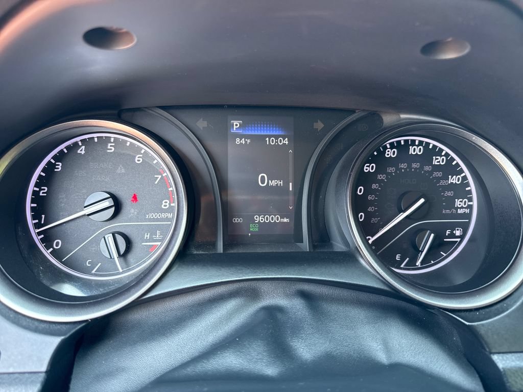 Used 2022 Toyota Camry SE FWD image 14