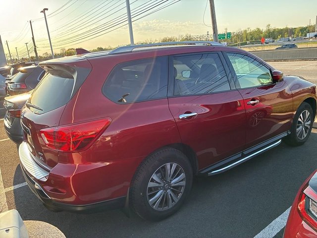 Used 2019 Nissan Pathfinder SL image 9