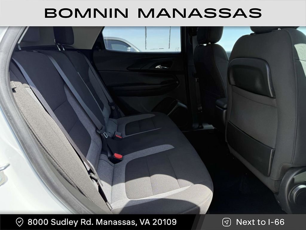 Used 2024 Chevrolet TrailBlazer LT w/ Driver Confidence Package image 10