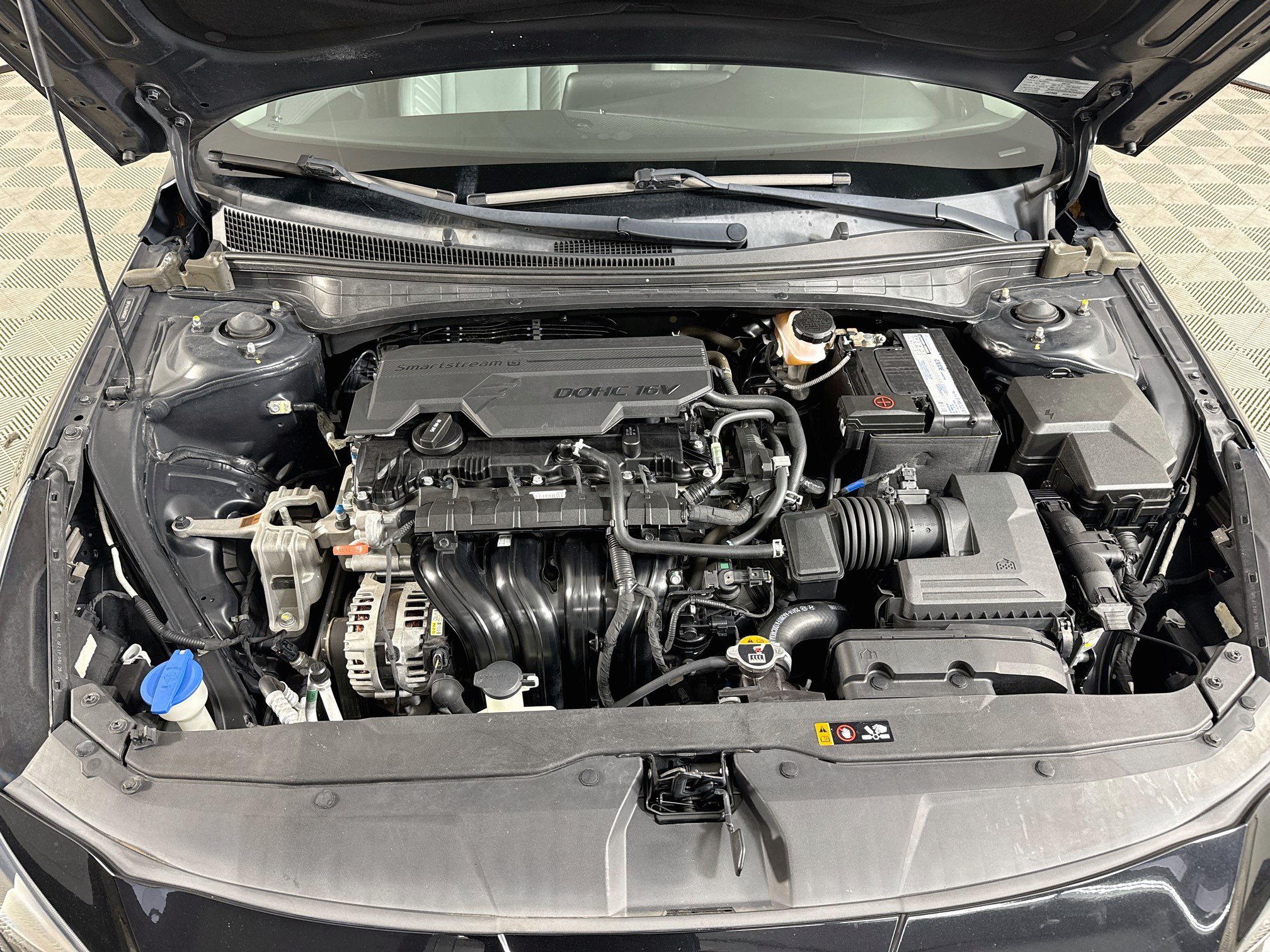 Used 2021 Hyundai Elantra Limited FWD image 39