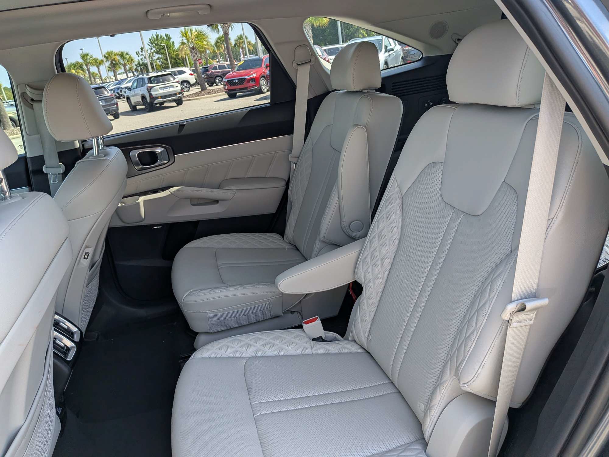 Used 2023 Kia Sorento SX AWD/4WD image 14