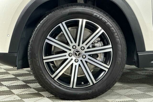 Certified 2024 Mercedes-Benz GLE 450 4MATIC image 33