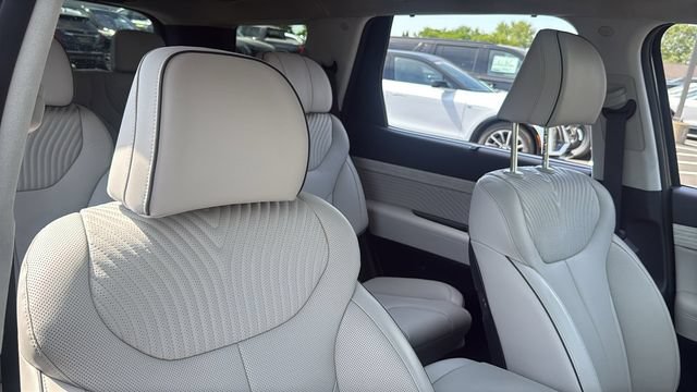 Used 2024 Hyundai Palisade AWD image 10