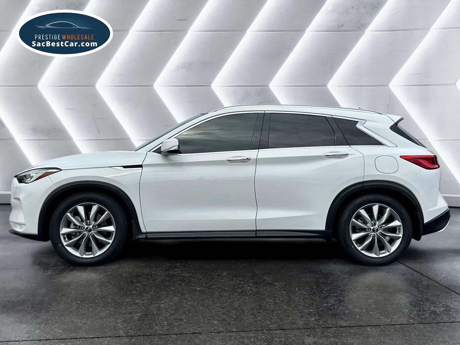 Used 2019 INFINITI QX50 Luxe w/ Navigation Package image 5