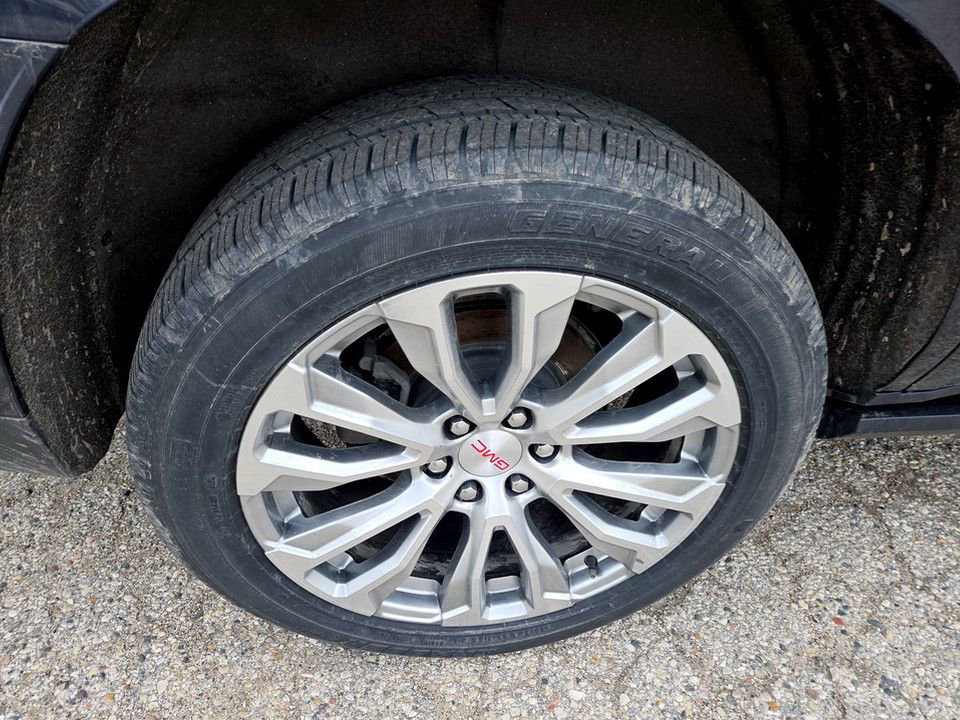 Used 2023 GMC Yukon Denali image 36