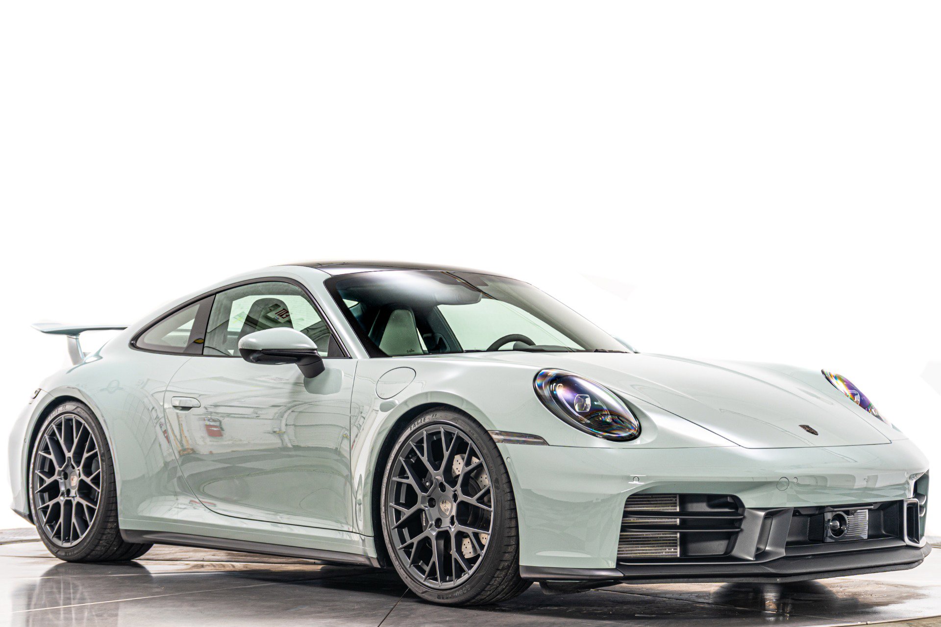 Used 2025 Porsche 911 Carrera image 34