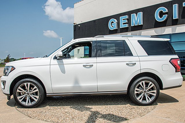 Used 2021 Ford Expedition Limited AWD/4WD image 2