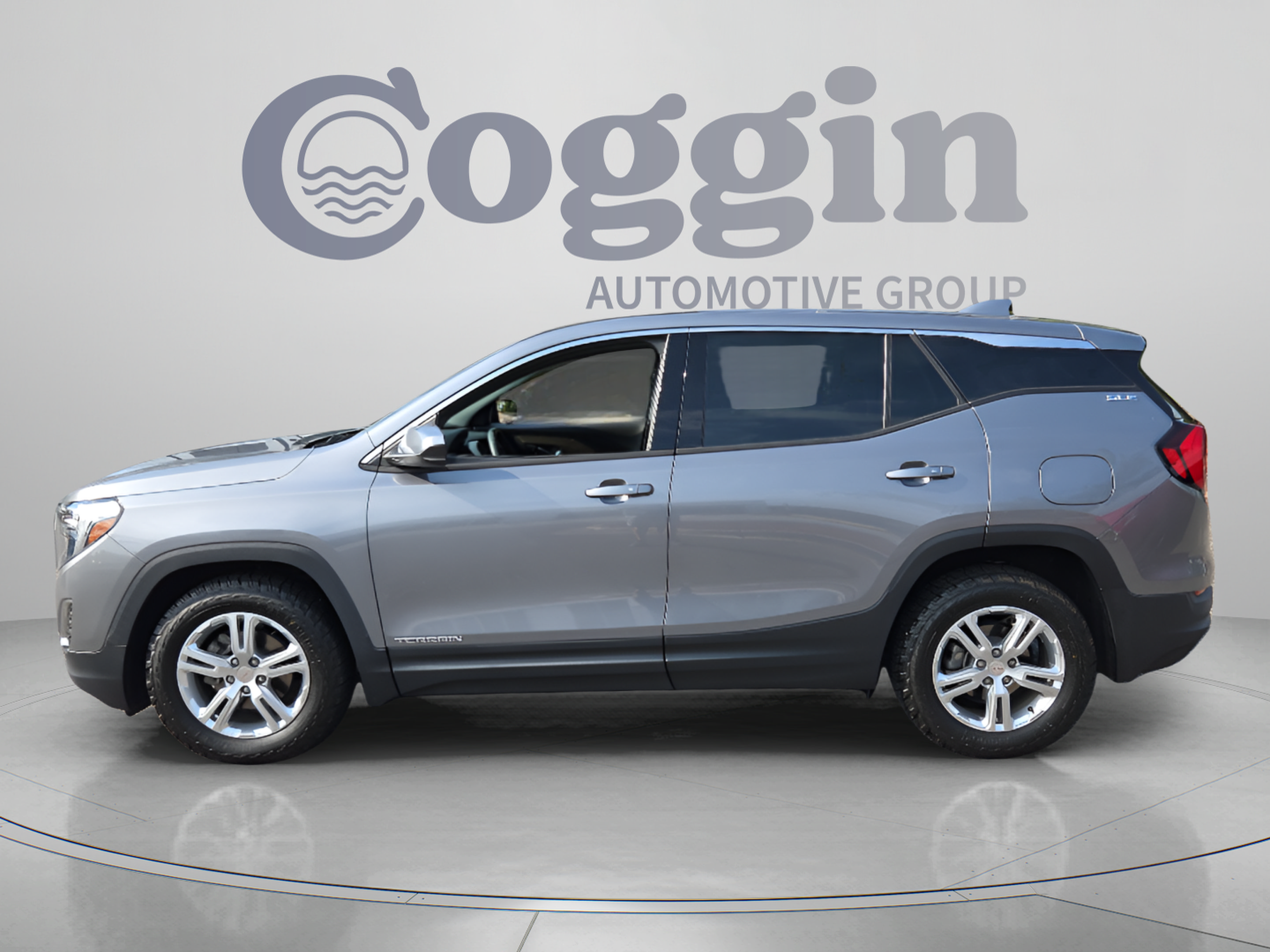Certified 2020 GMC Terrain SLE FWD image 2
