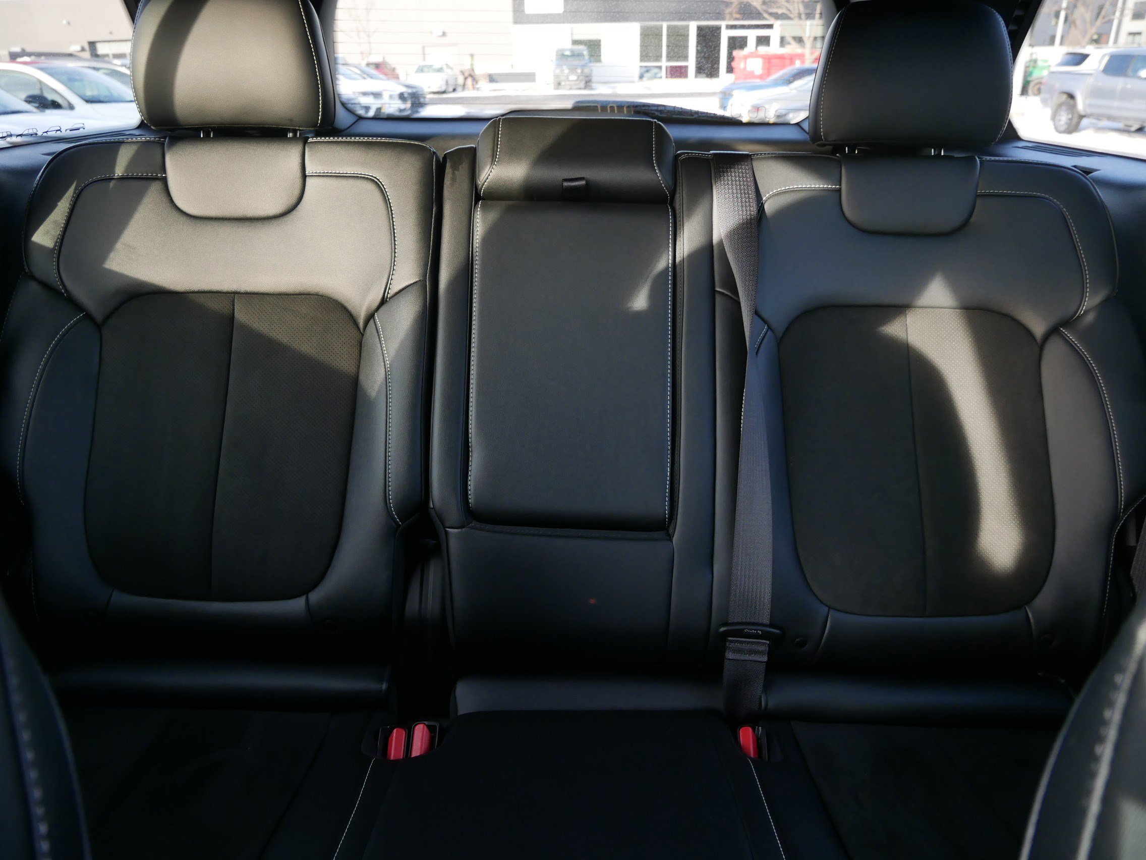 Used 2023 Jeep Grand Cherokee Altitude image 13