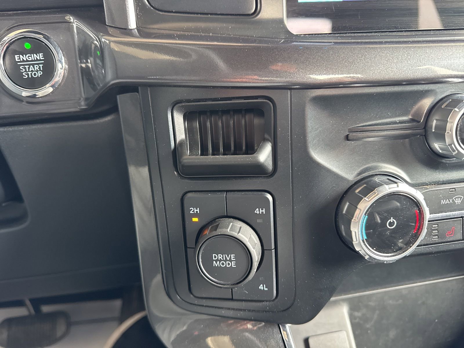 Certified 2023 Ford F150 XLT w/ Equipment Group 302A High image 33