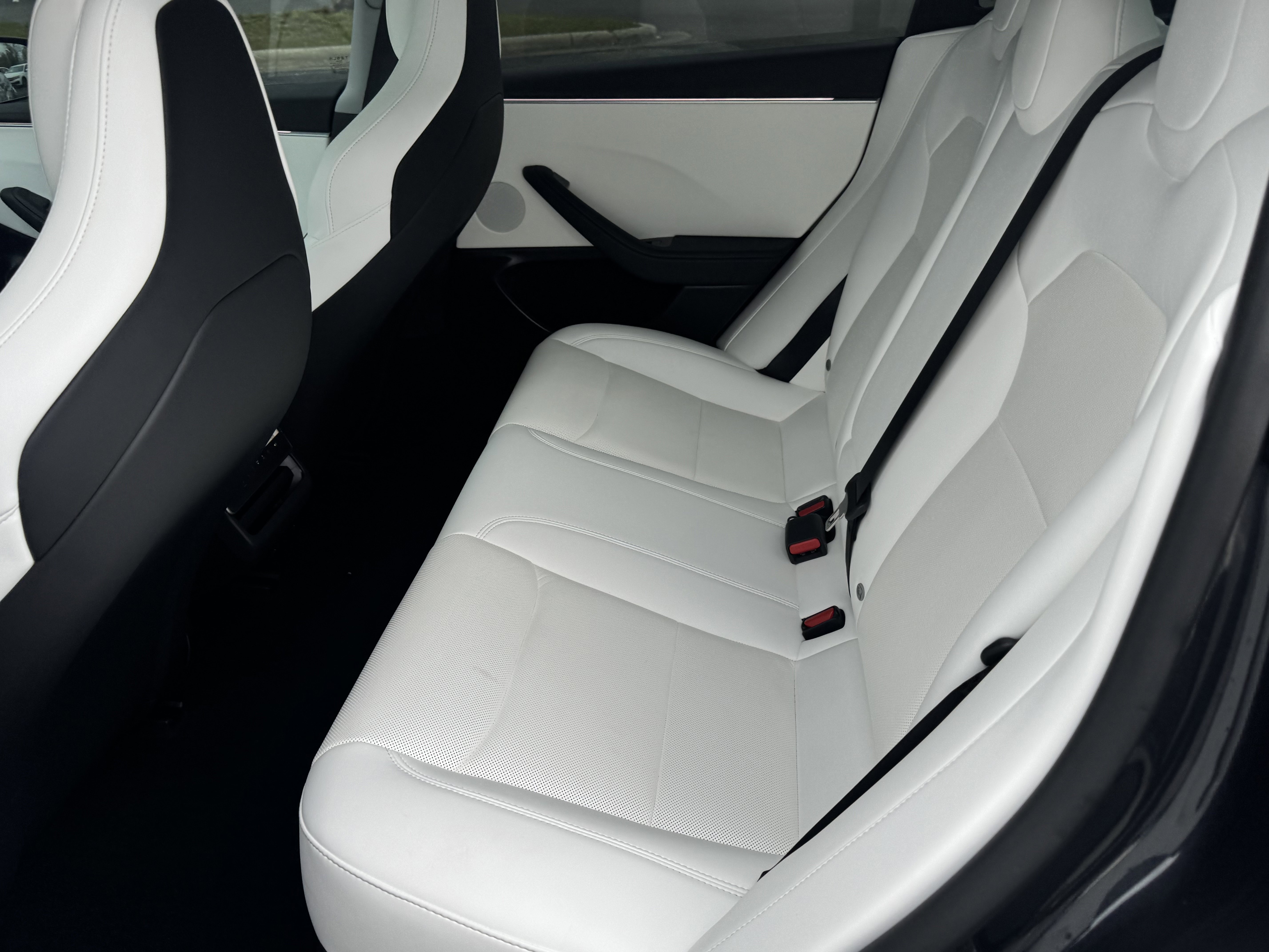 Used 2024 Tesla Model 3 Performance image 14