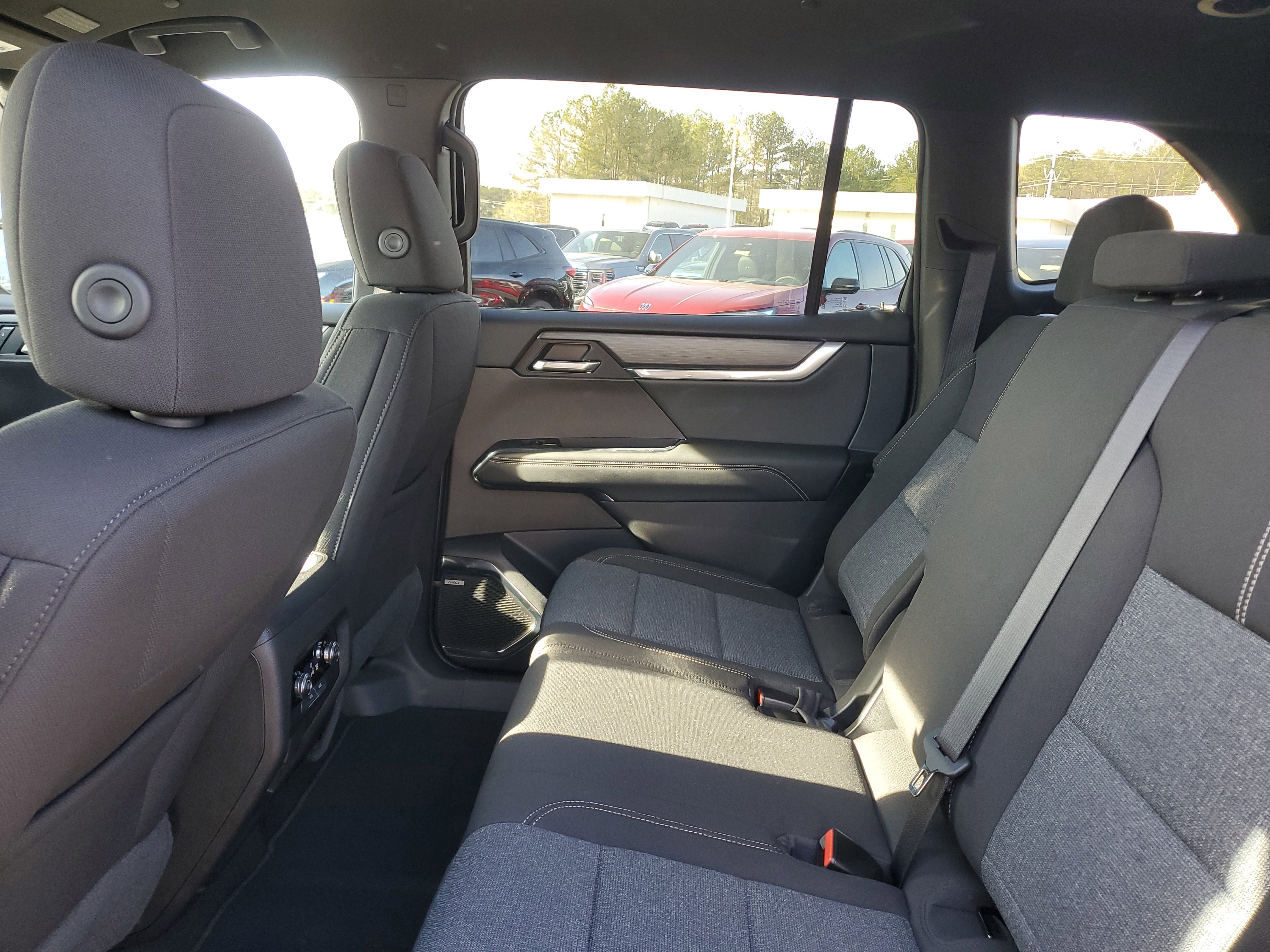 New 2025 GMC Acadia Elevation image 11