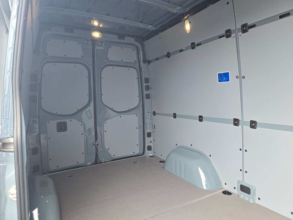 New 2025 Mercedes-Benz Sprinter 2500 image 13
