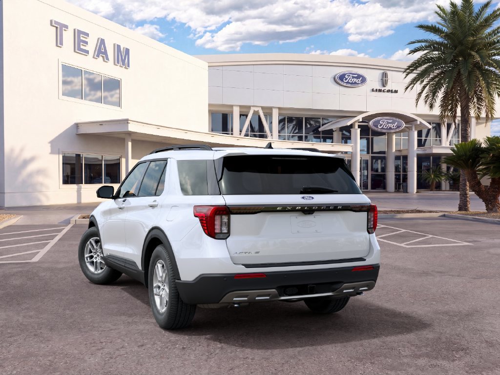 New 2027 Ford Explorer Active w/ Active Comfort Package RWD image 8