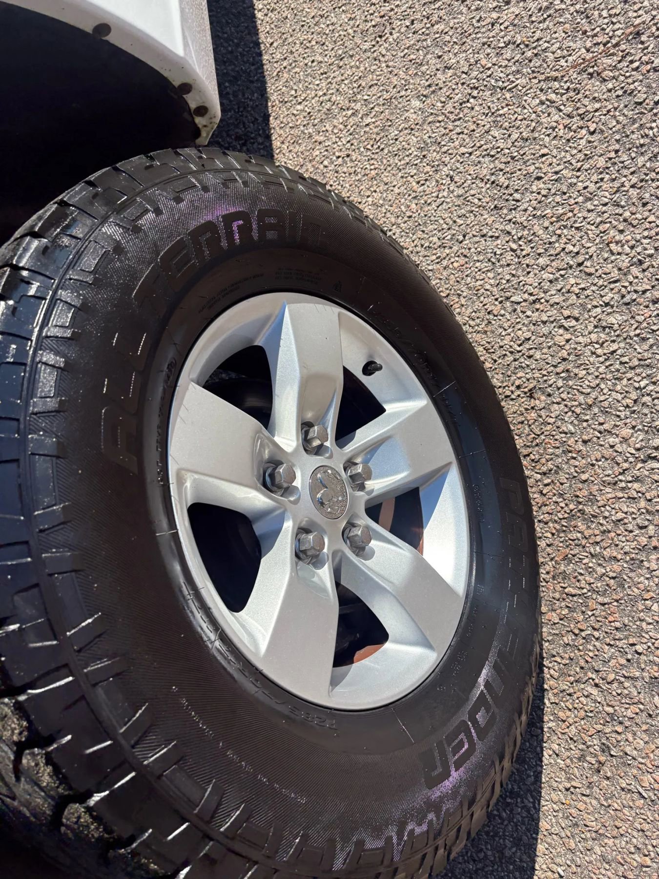 Used 2014 RAM 1500 Classic SLT image 34