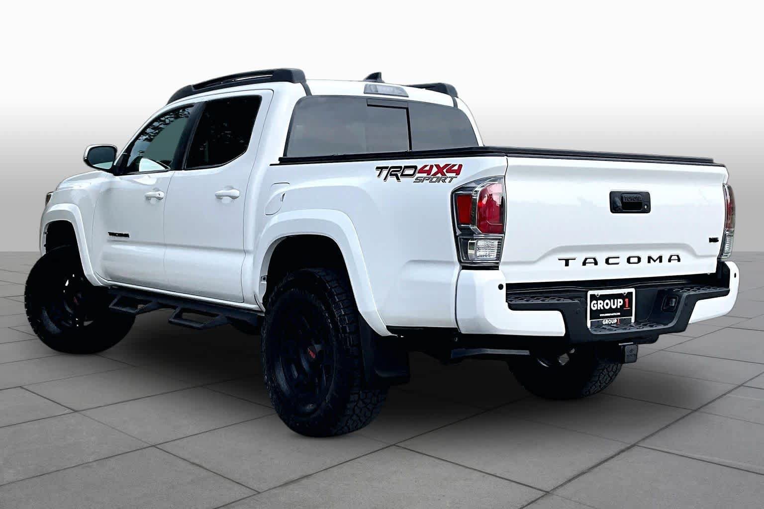 Used 2022 Toyota Tacoma TRD Sport w/ TRD Premium Sport Package AWD/4WD image 12