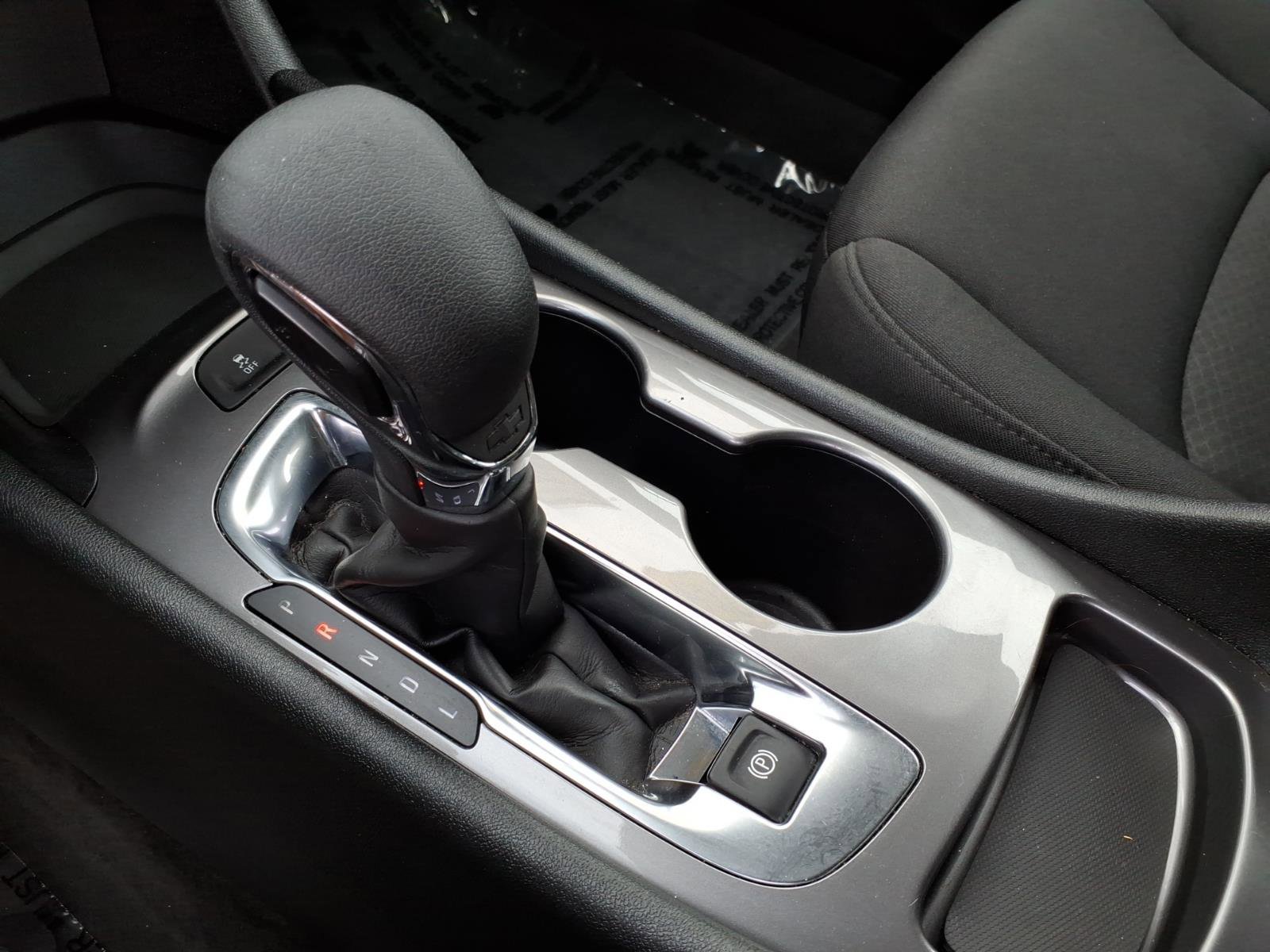 Used 2025 Chevrolet Malibu LS image 21