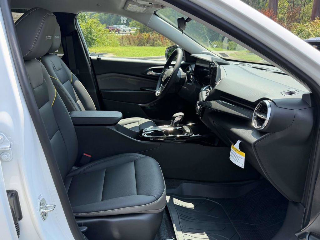 New 2026 Chevrolet Trax ACTIV FWD image 12