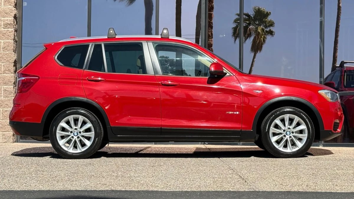 Used 2016 BMW X3 xDrive28i AWD/4WD image 16