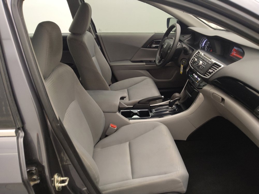 Used 2017 Honda Accord LX image 21