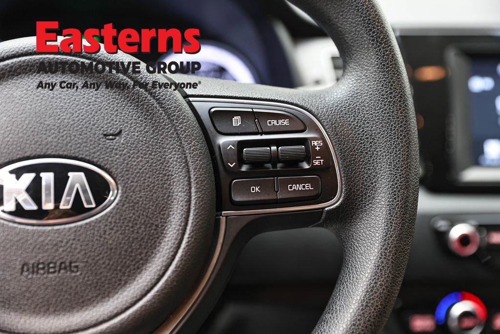 Used 2019 Kia Niro LX image 16