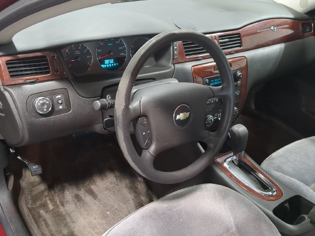 Used 2009 Chevrolet Impala LT FWD image 12