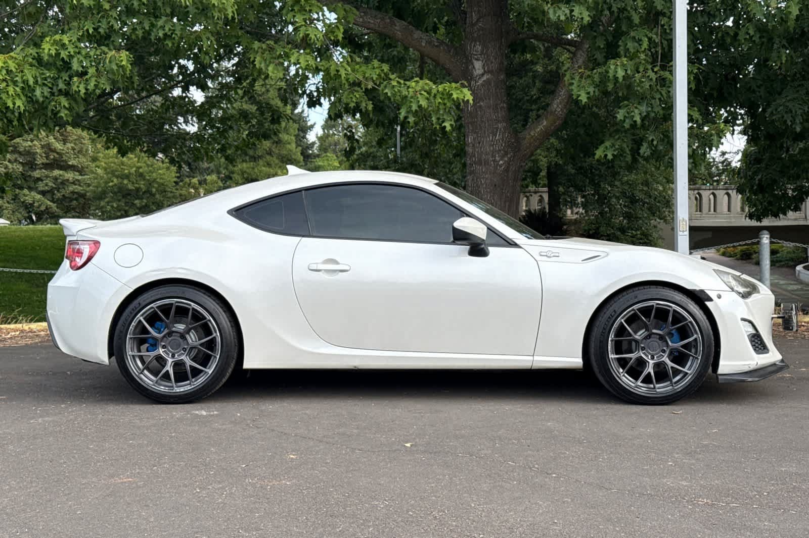 Used 2013 Scion FR-S RWD image 8