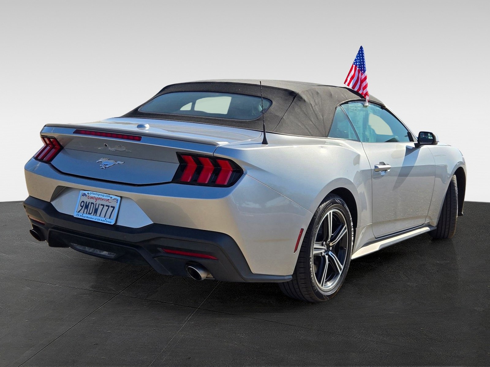 Used 2024 Ford Mustang Premium image 4