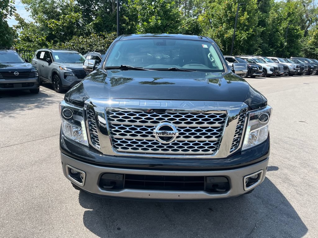 Used 2019 Nissan Titan Platinum Reserve AWD/4WD image 9
