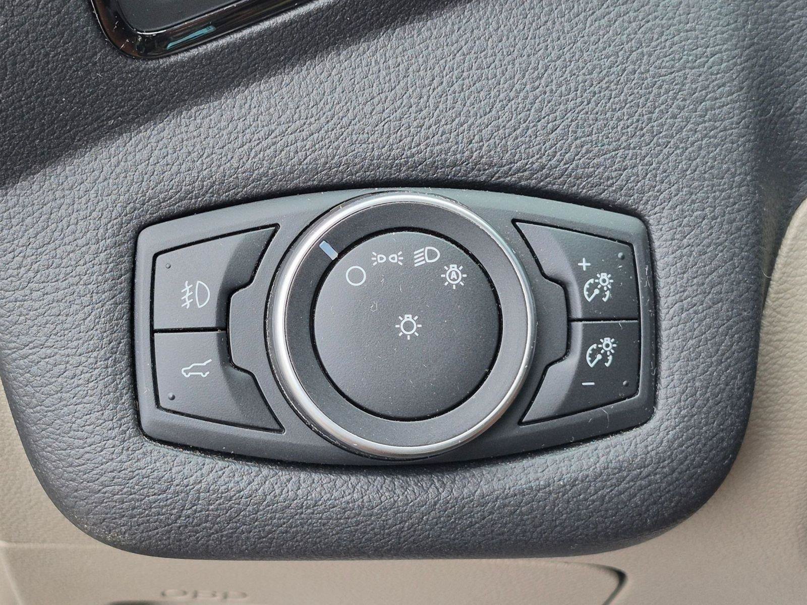 Used 2017 Ford Escape Titanium w/ Equipment Group 301A AWD/4WD image 40