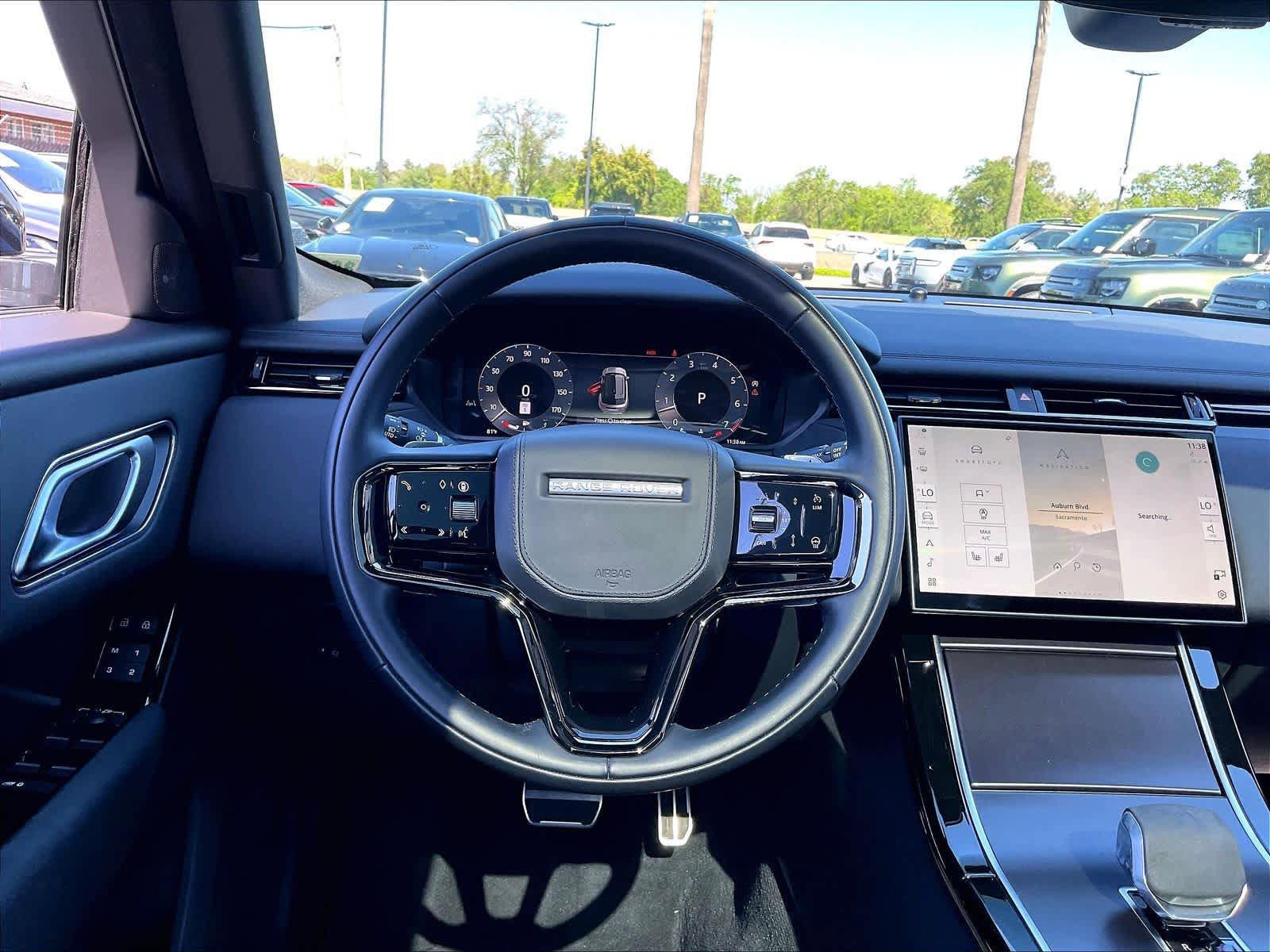 Used 2026 Land Rover Range Rover Velar Dynamic SE image 7