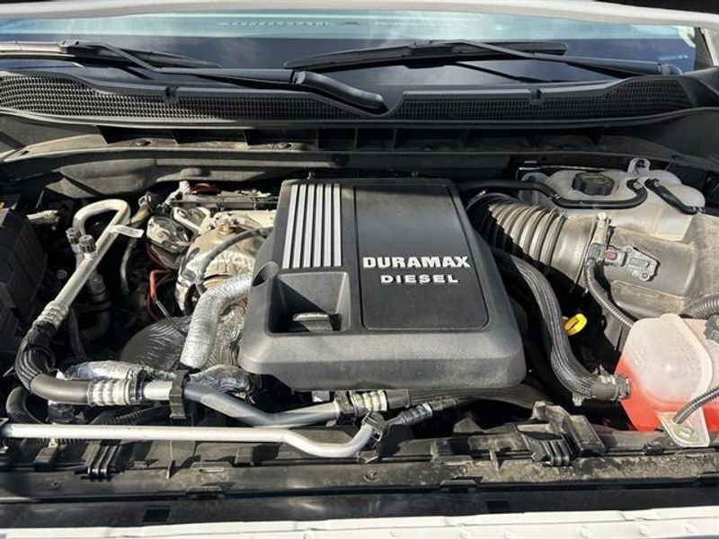 Used 2025 Chevrolet Silverado 1500 LT Trail Boss w/ Convenience Package II AWD/4WD image 37