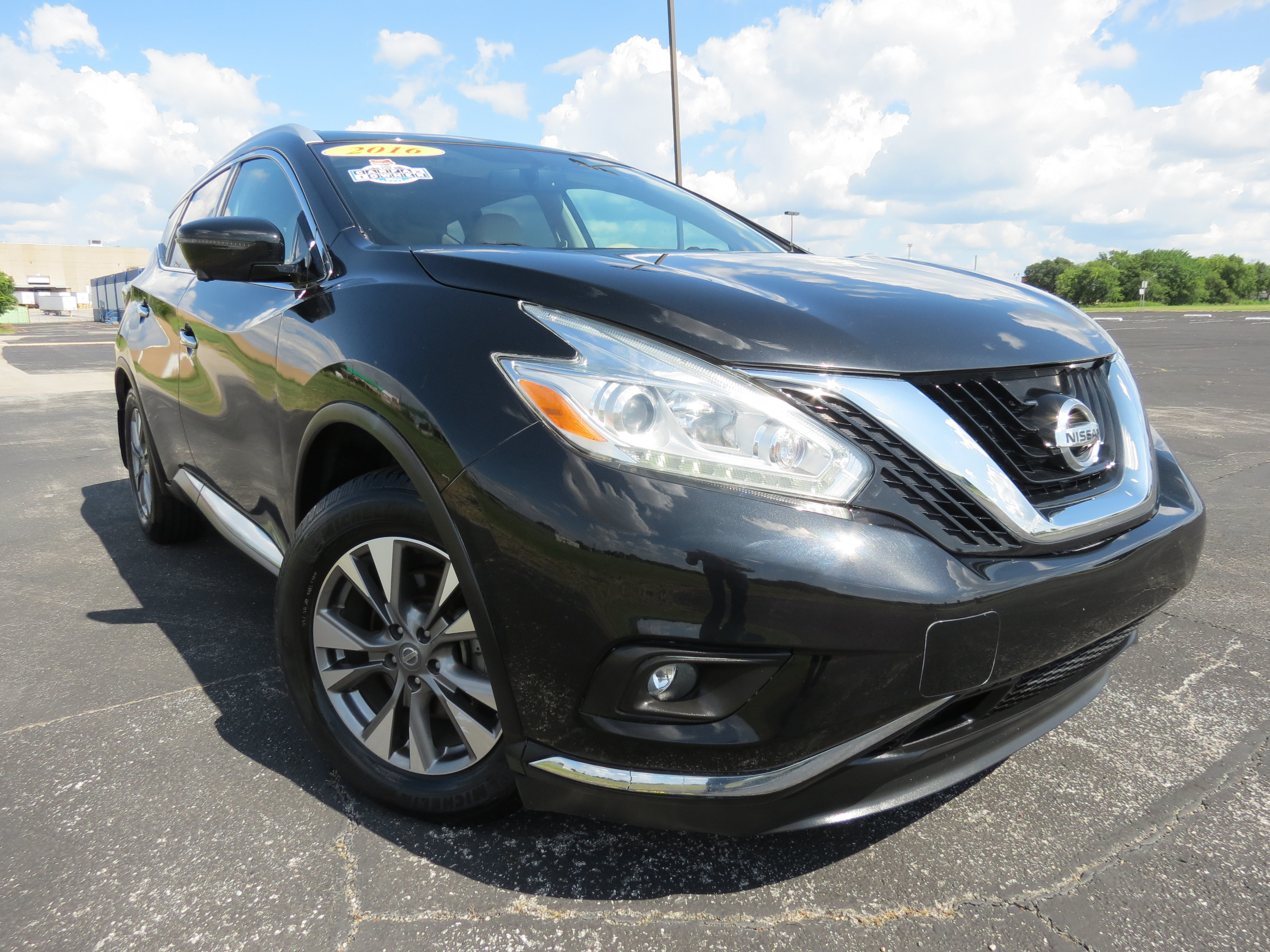 Used 2016 Nissan Murano SL w/ SL Technology Package FWD image 2